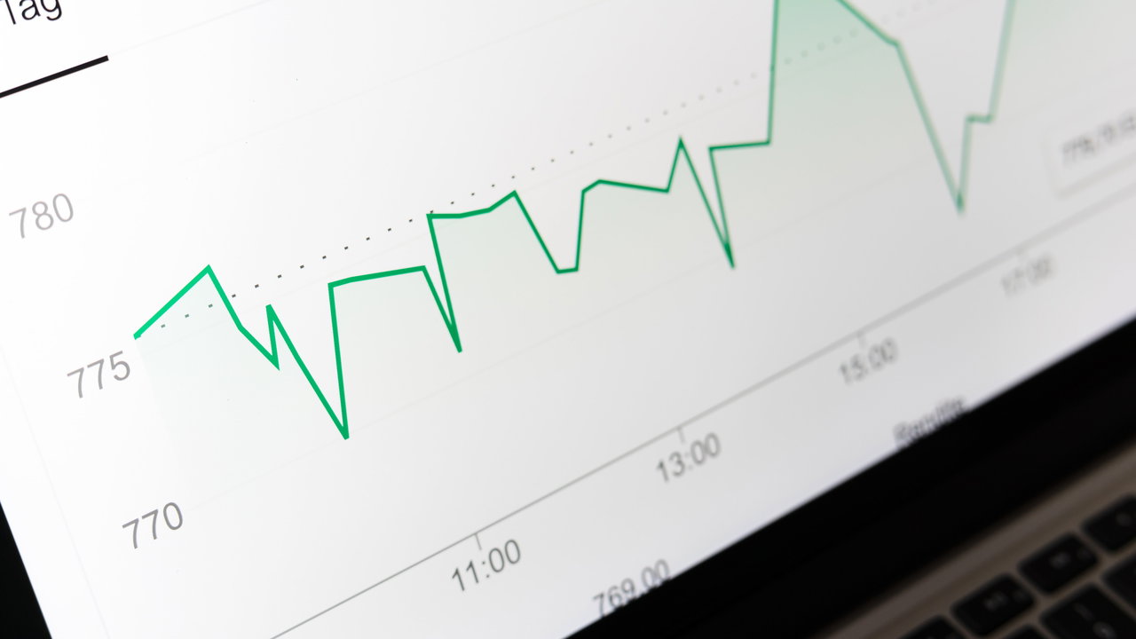 Bloomberg ha creato un LLM per il settore finanziario