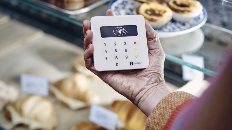 Gli esercizi commerciali si rinnovano ed evolvono verso il digitale