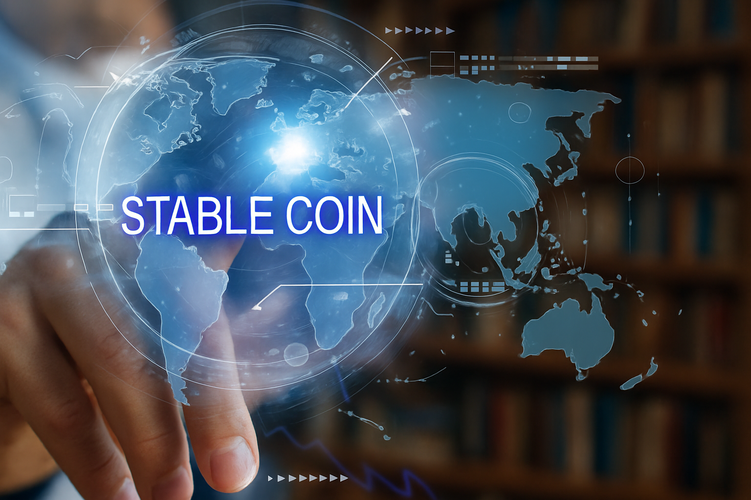 Europa e Asia regolano le stablecoin, gli USA esitano