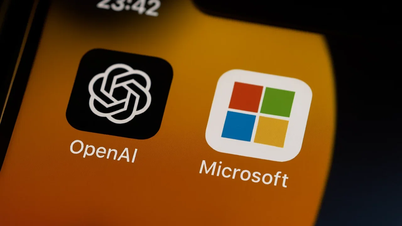 Microsoft rinuncia ai ricavi condivisi con OpenAI