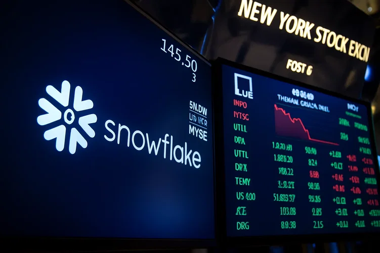 Snowflake vola in Borsa, BofA: rally non finito