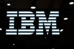 IBM vola in borsa: Barclays sfida i timori SaaS