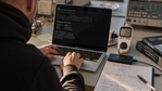 DeepSeek V4 Flash mostra il futuro dell’AI locale, ma costa caro