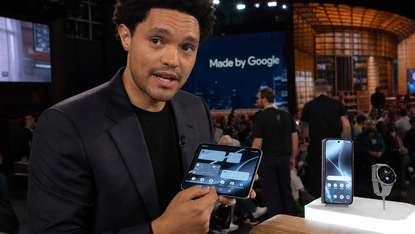 Google sceglie Trevor Noah per presentare il Pixel 11