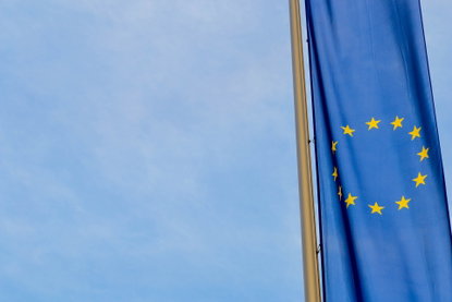Sistemi di IA vietati: le aziende hanno pochi settimane per adeguarsi all'AI Act