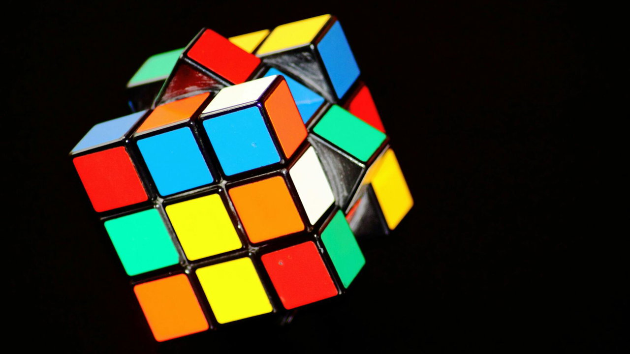DeepSeek svela nuovo modello AI: più logica, miglior coding