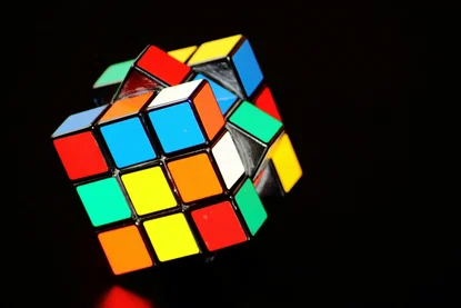 DeepSeek svela nuovo modello AI: più logica, miglior coding