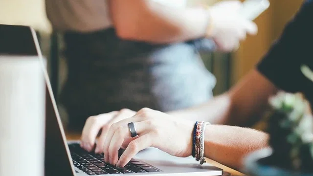 Sfruttare l'IA al lavoro: la chiave è il personale