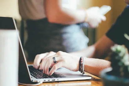 Sfruttare l'IA al lavoro: la chiave è il personale