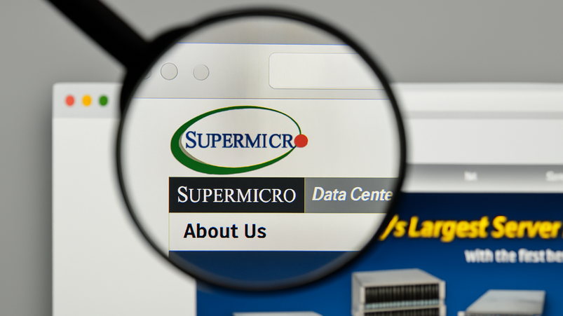 Supermicro manca le previsioni di un miliardo